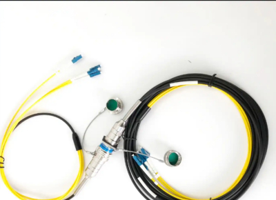 光跳线及光缆组件